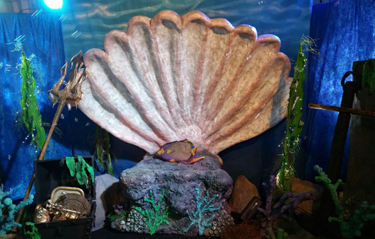 giant clam shell for rent and undersea themed props for rent