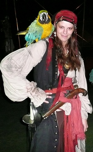 Lady pirate for hire for a pirate party or pirate themed event